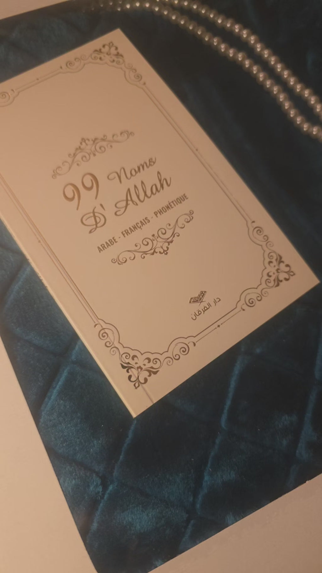 Coffret de prière bleu – Tapis 70×110 cm, chapelet et porte-clés “Salam”