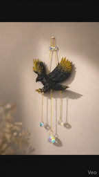 🖤 Oiseau Mystique – Attrape-Lumière Doré