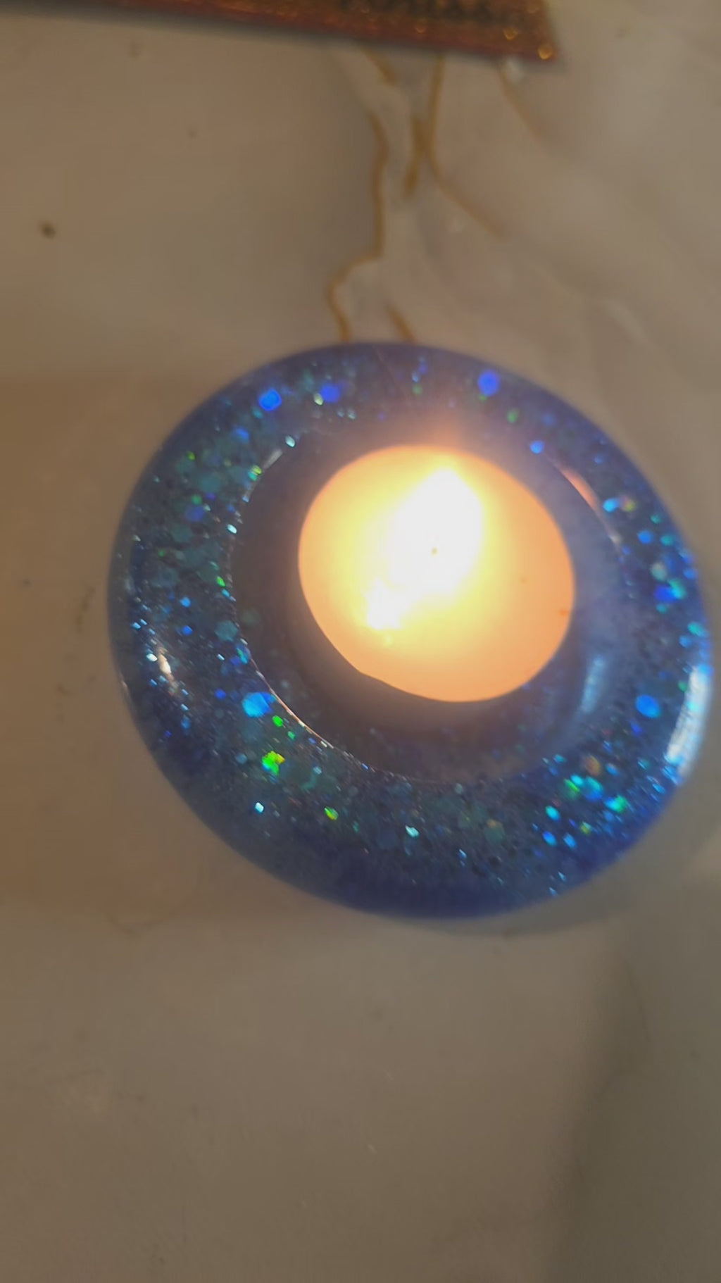 Porte-bougie rond en résine – Bleu scintillant