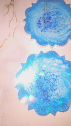 Set de 4 Dessous de Verre Géode Bleu – Résine Époxy Effet Cristal – 11 cm – Idée Cadeau Chic