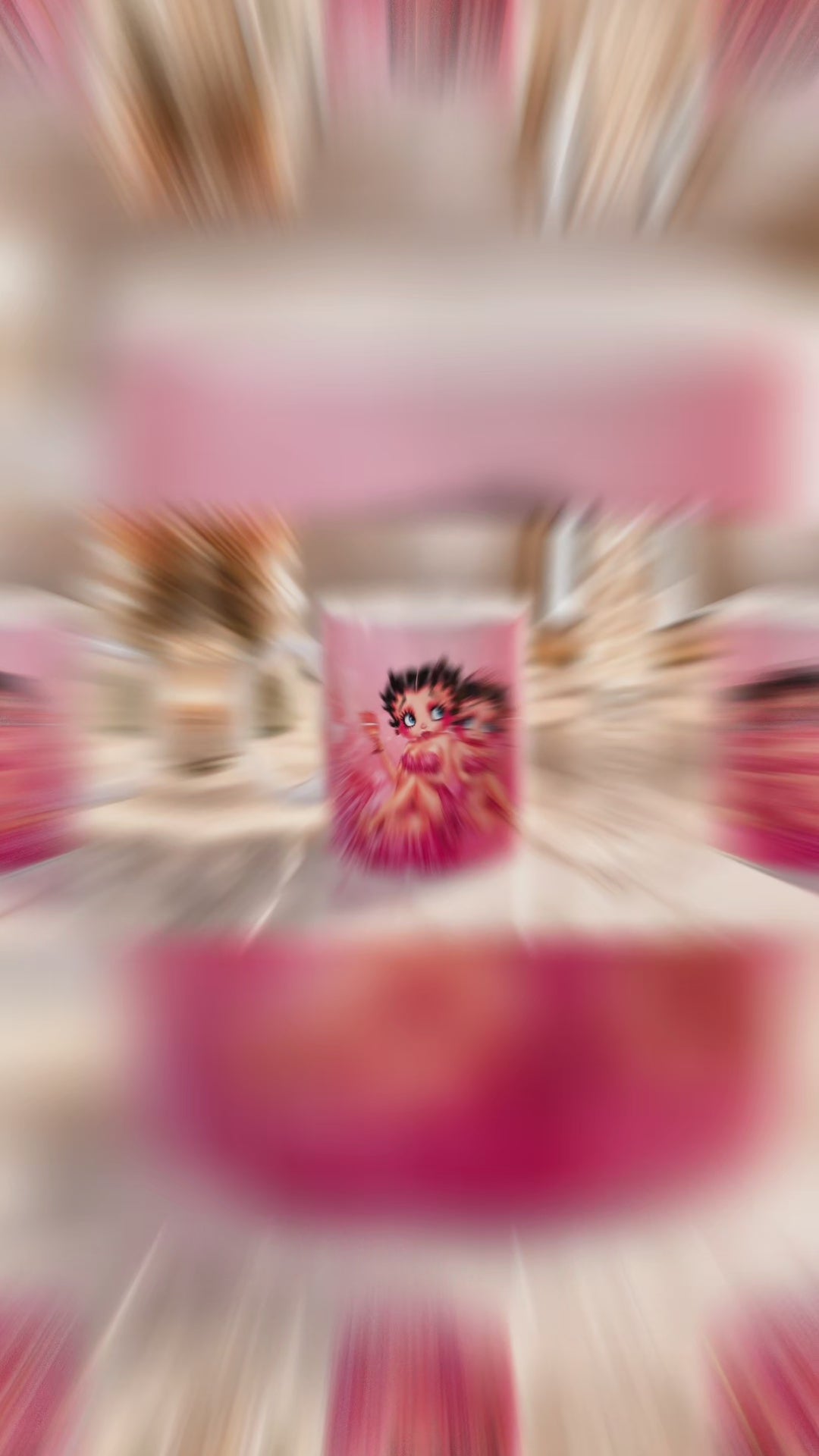 Mug Betty Boop Rose – On mérite une bonne dose de café