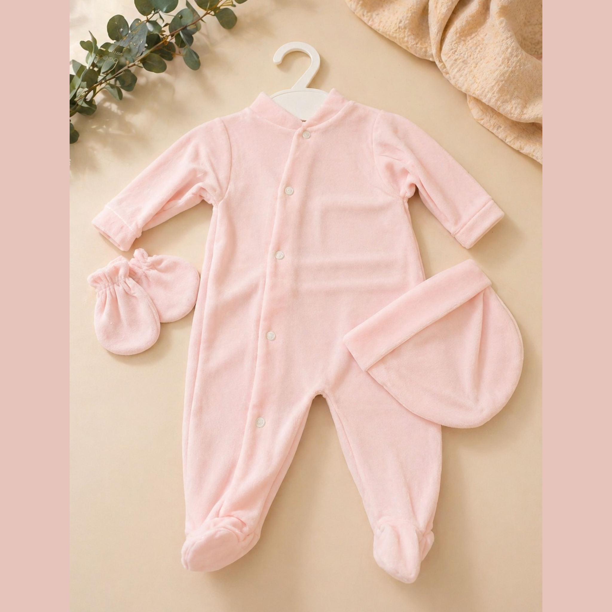 Pyjama Bébé Velours Personnalisable – 0/3 Mois | Ensemble Naissance Doux & Confort