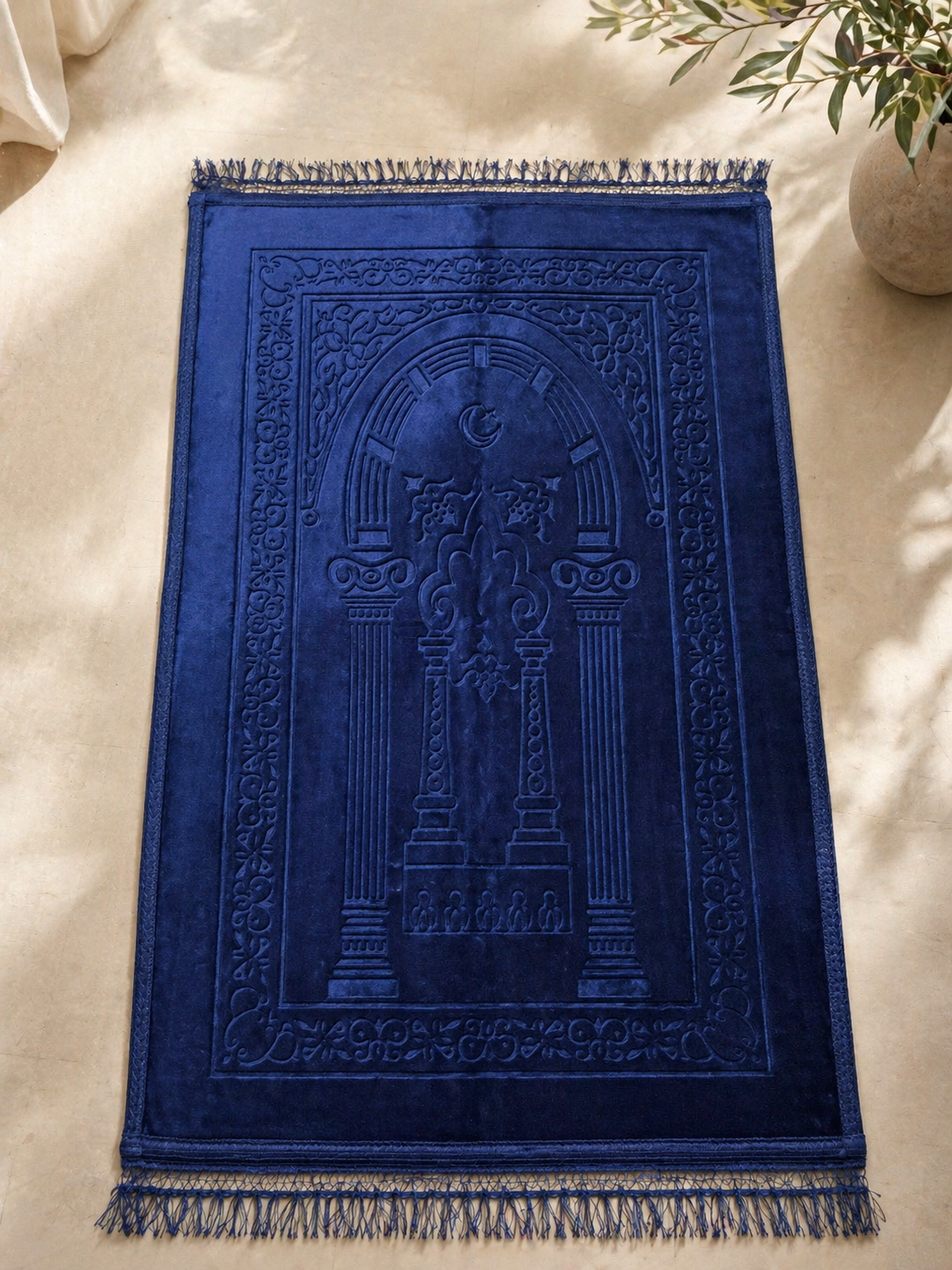 Coffret Prière Luxe Personnalisable – Tapis 110x70cm, Tasbih, Livre 99 Noms d’Allah & Parfum Badera Al Oud 30ml