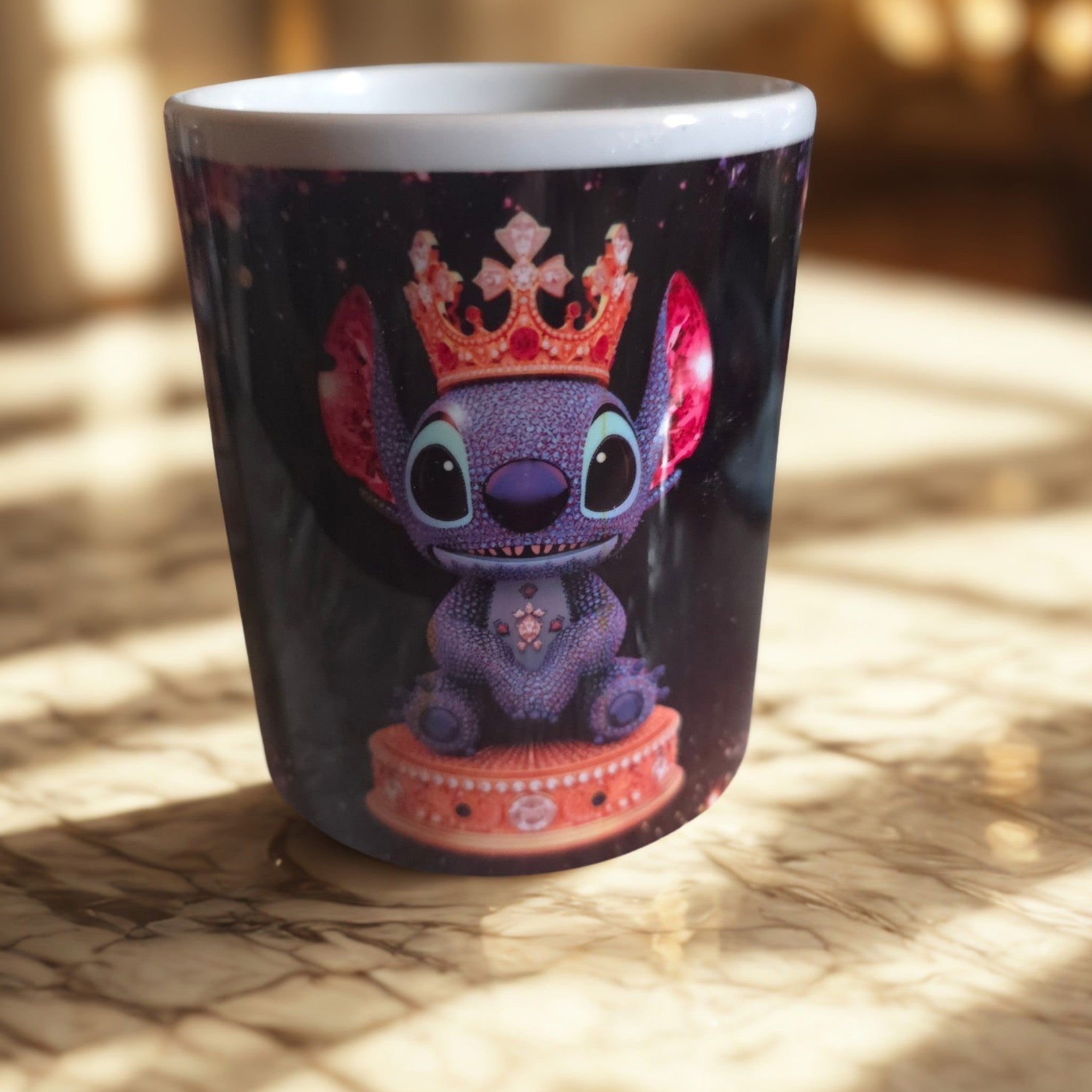 Mug Stitch Couronné – Tasse Céramique 300 ml