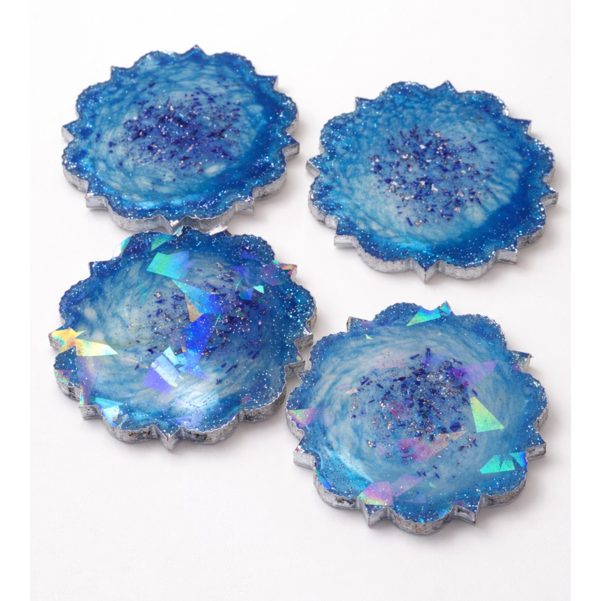 Set de 4 Dessous de Verre Géode Bleu – Résine Époxy Effet Cristal – 11 cm – Idée Cadeau Chic