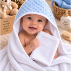 Cape de bain bébé bleu ciel personnalisable avec gant – Cadeau naissance
