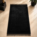 Coffret Cadeau Islamique Luxe – Tapis de prière personnalisé 70x110 cm – Livre 99 Noms d’Allah – Musc Blanc – Tasbih
