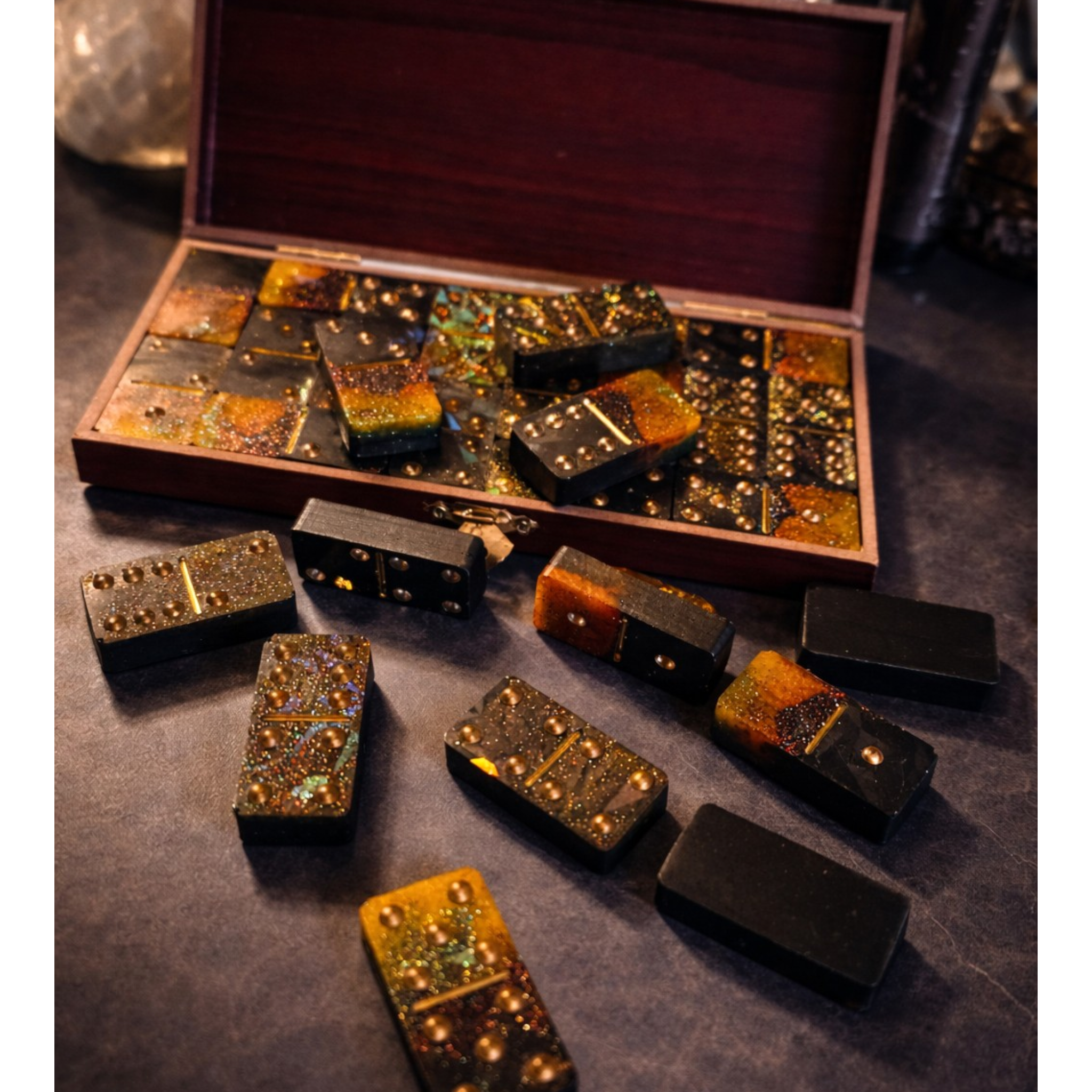 Dominos holographiques artisanaux avec coffret en bois